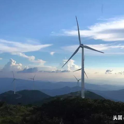 (踏江湖什么意思)“探寻‘江湖踏浪’的深层含义：与传统文化的碰撞与新生”