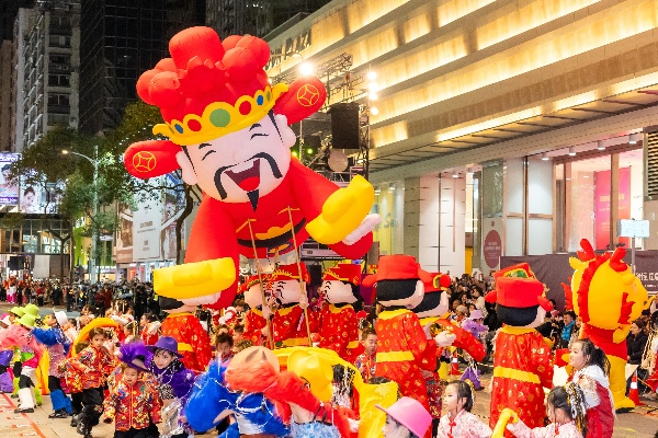 黄大仙一肖一码八年|探索未来城市的奇幻之旅_pack.8.651
